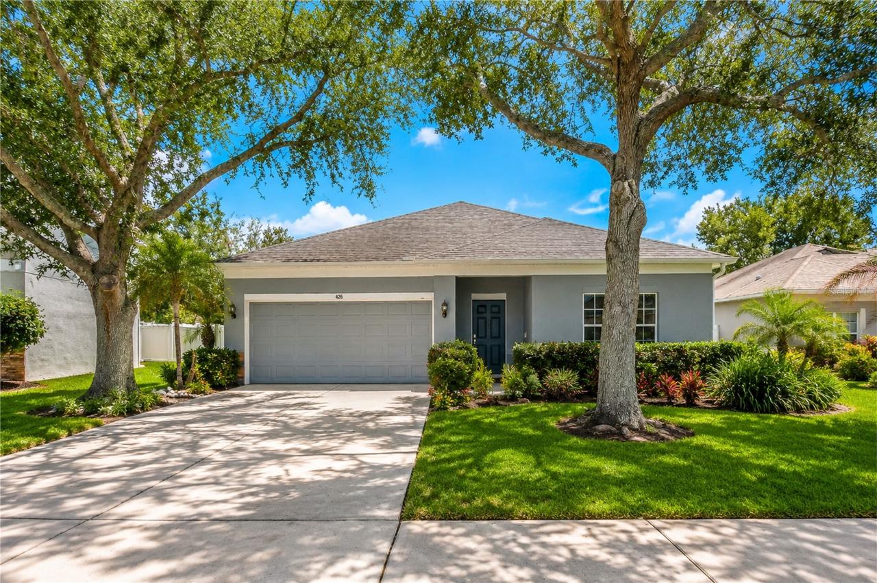 426 Summerlyn Dr., Valrico, FL 33594