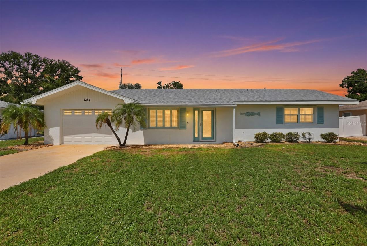 1224 W Del Webb Blvd., Sun City Center, FL 33573
