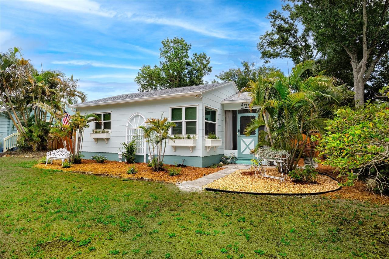 1212 Hull St., Gulfport, FL 33707