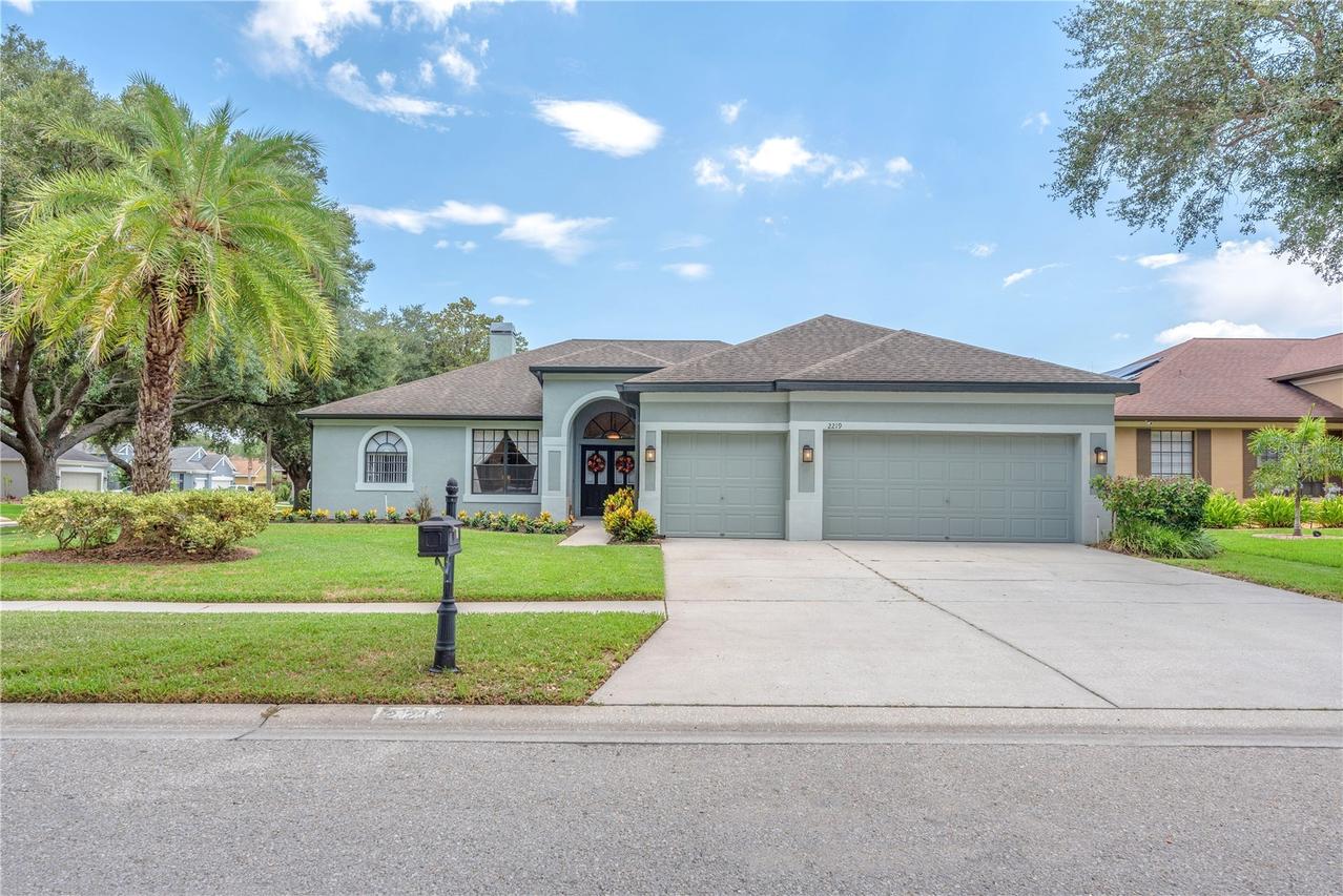 2219 Longmore Cir., Valrico, FL 33596