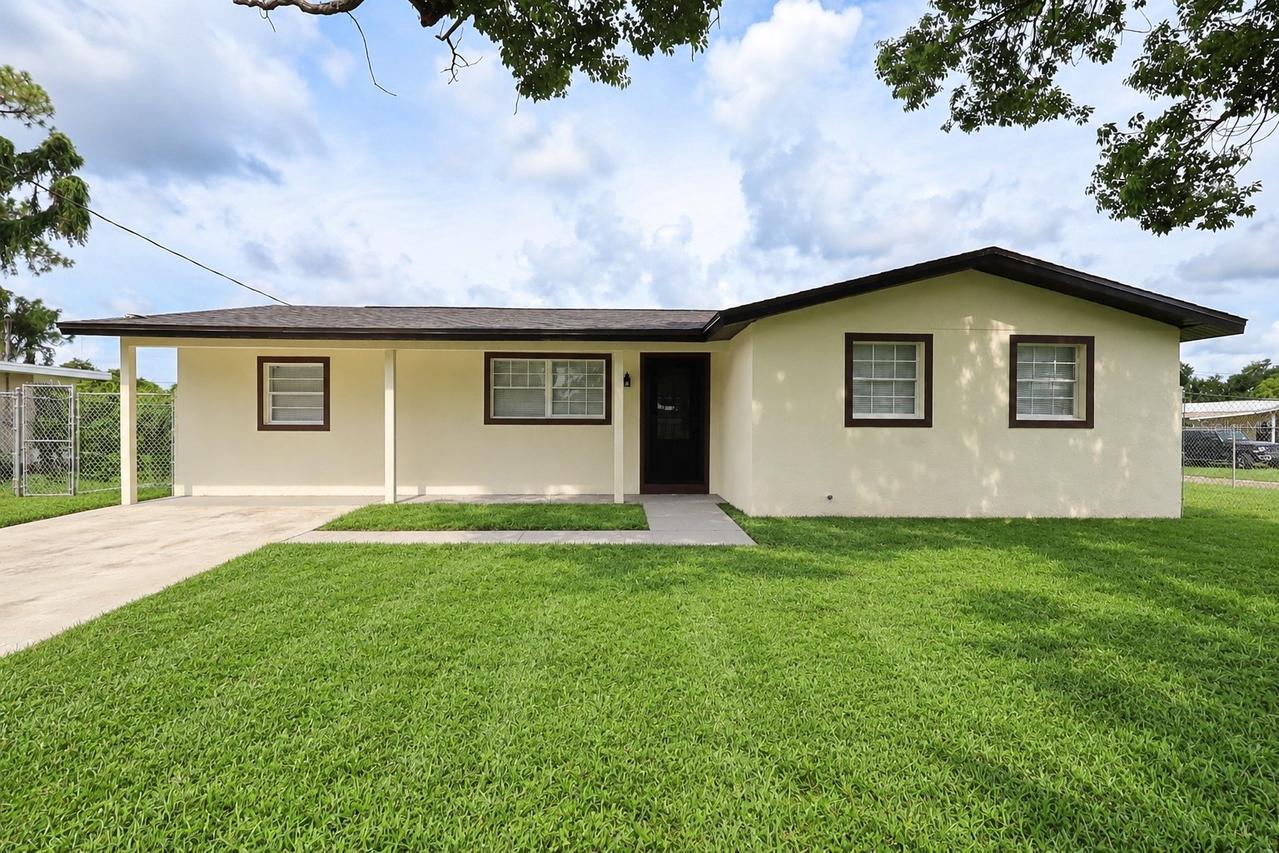 505 Clearfield Rd., Brandon, FL 33511