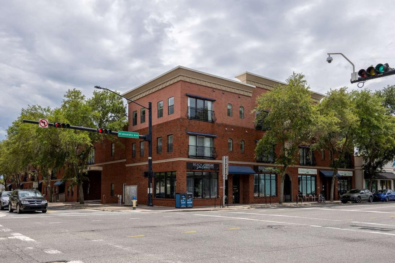 20 SW 6th St. #211, Gainesville, FL 32601