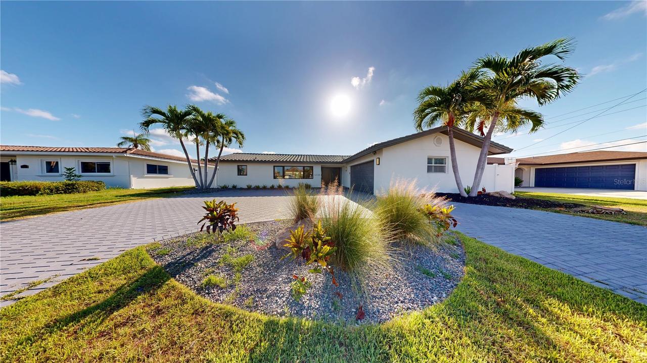 12125 5th St., Treasure Island, FL 33706