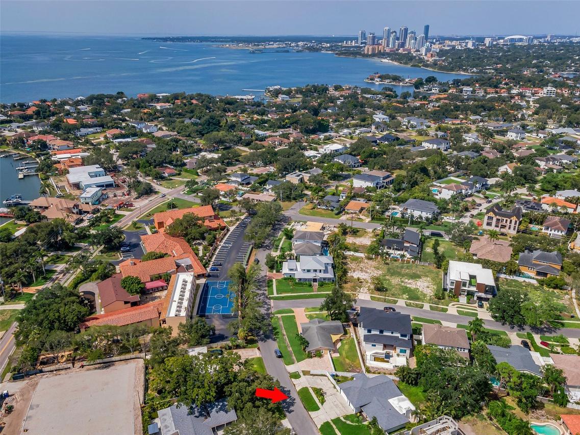 850 Rafael Blvd., St Petersburg, FL 33704