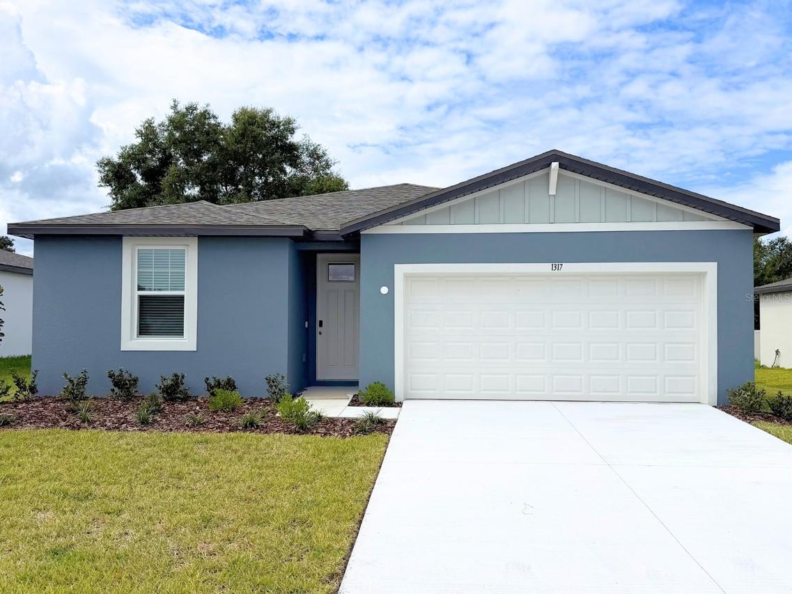 1317 Oak Valley Dr., Auburndale, FL 33823