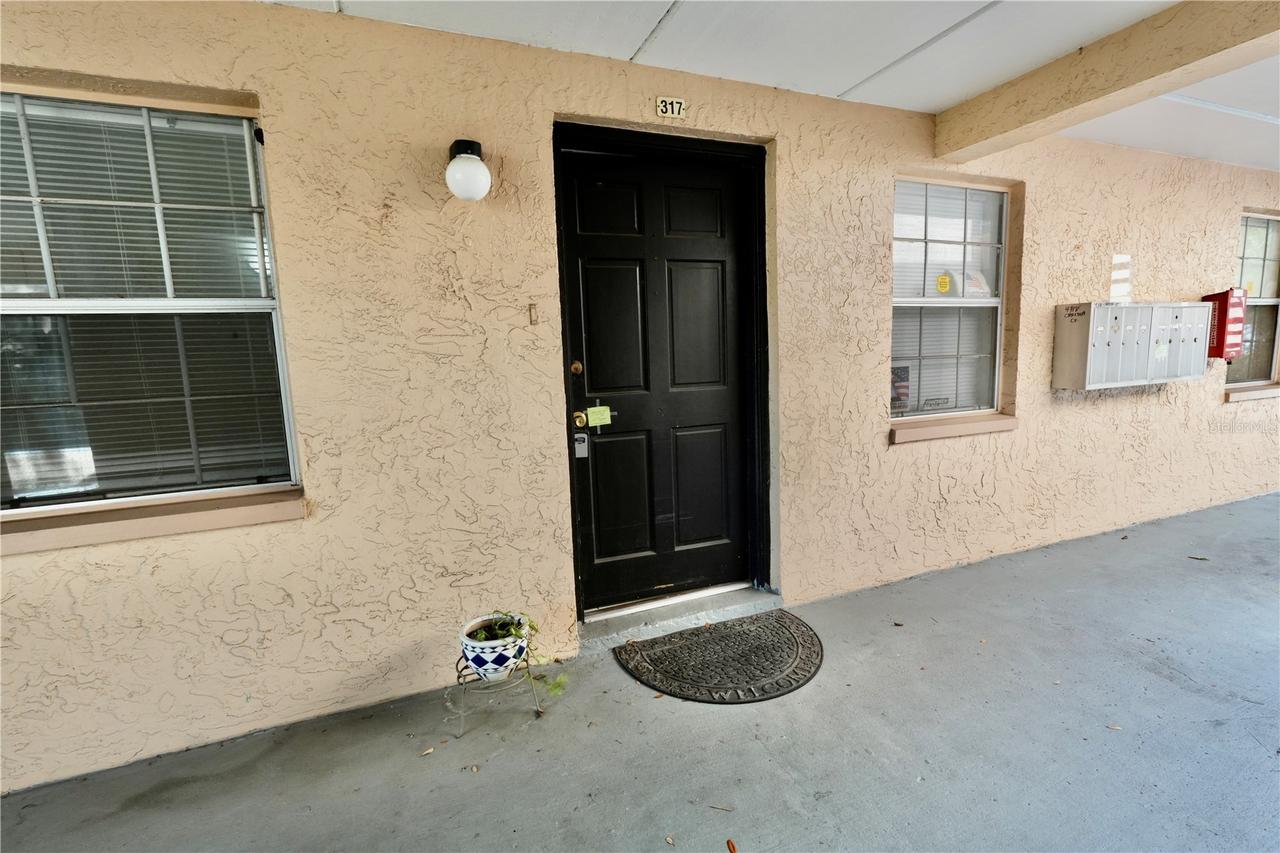 4718 Christa Ct. #317, Tampa, FL 33614