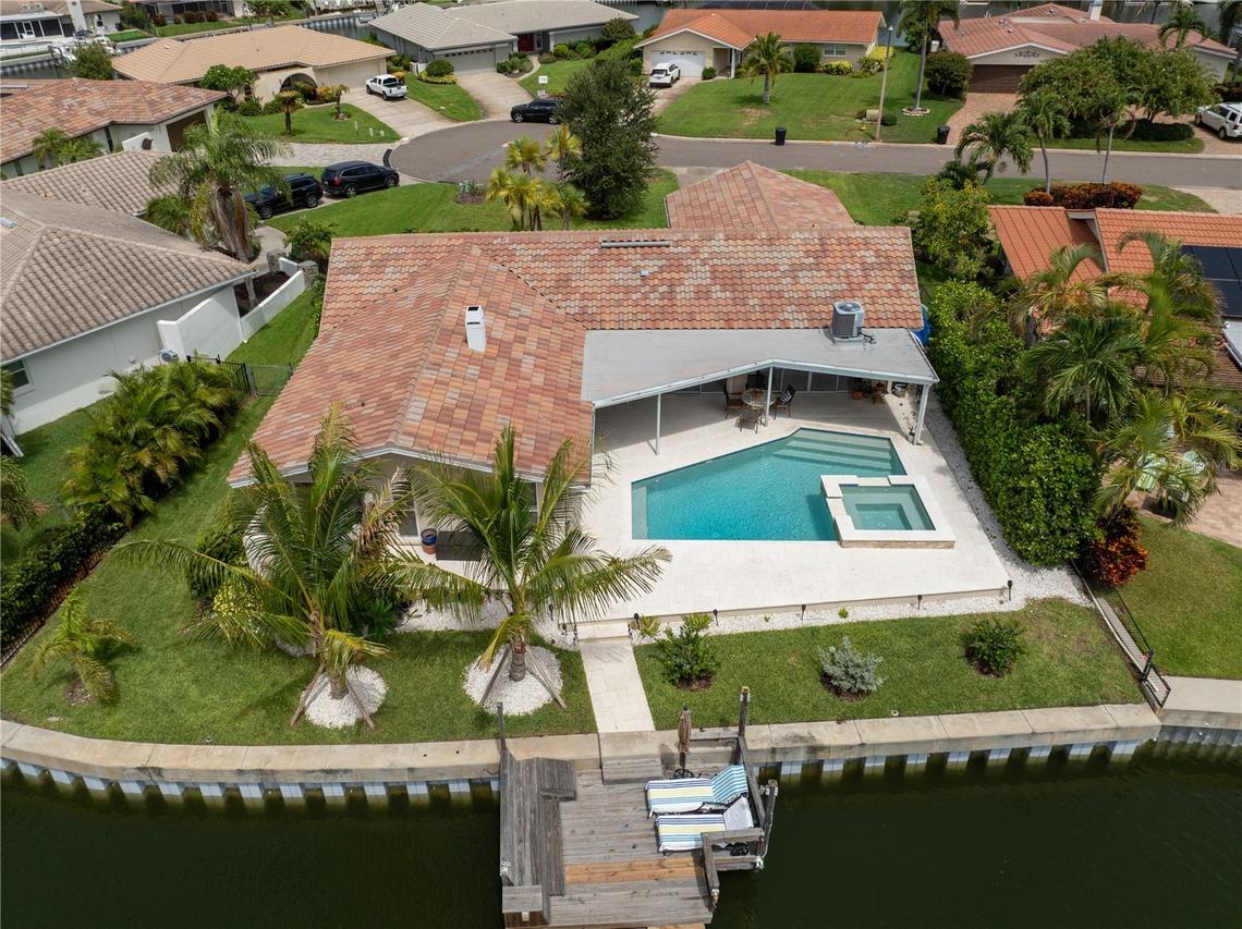 1924 Michigan Ave., St Petersburg, FL 33703