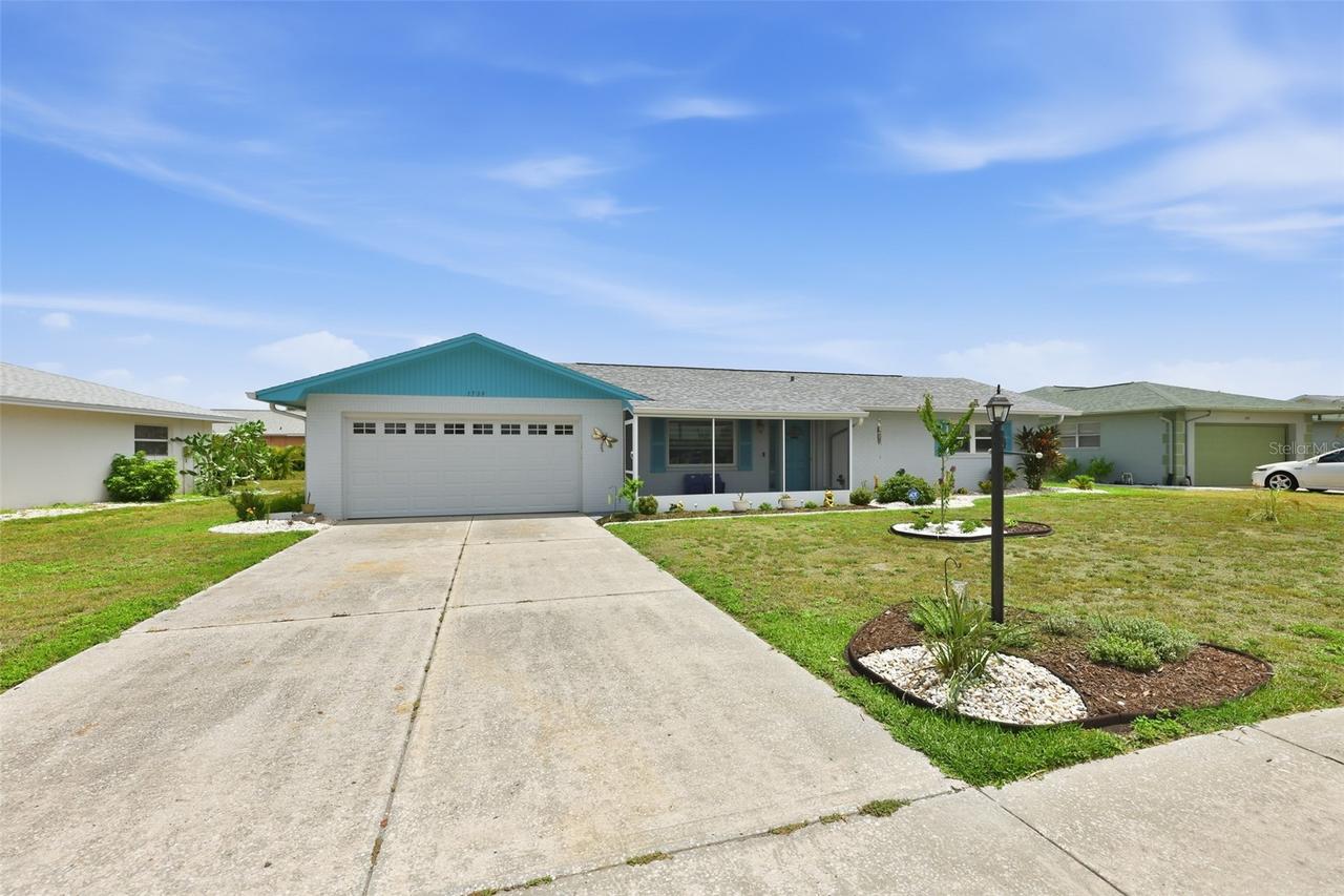1739 Coco Palm Cir., Sun City Center, FL 33573