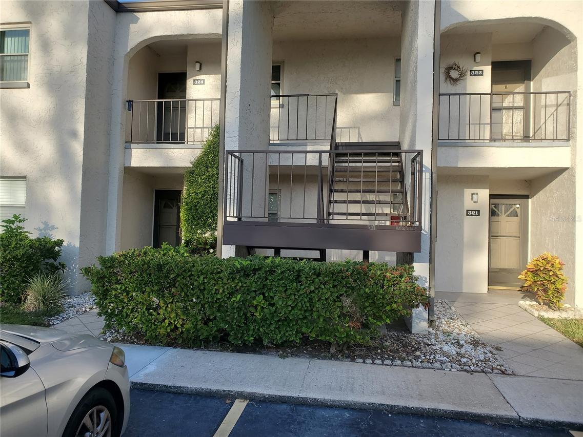 7701 Starkey Rd. #324, Seminole, FL 33777
