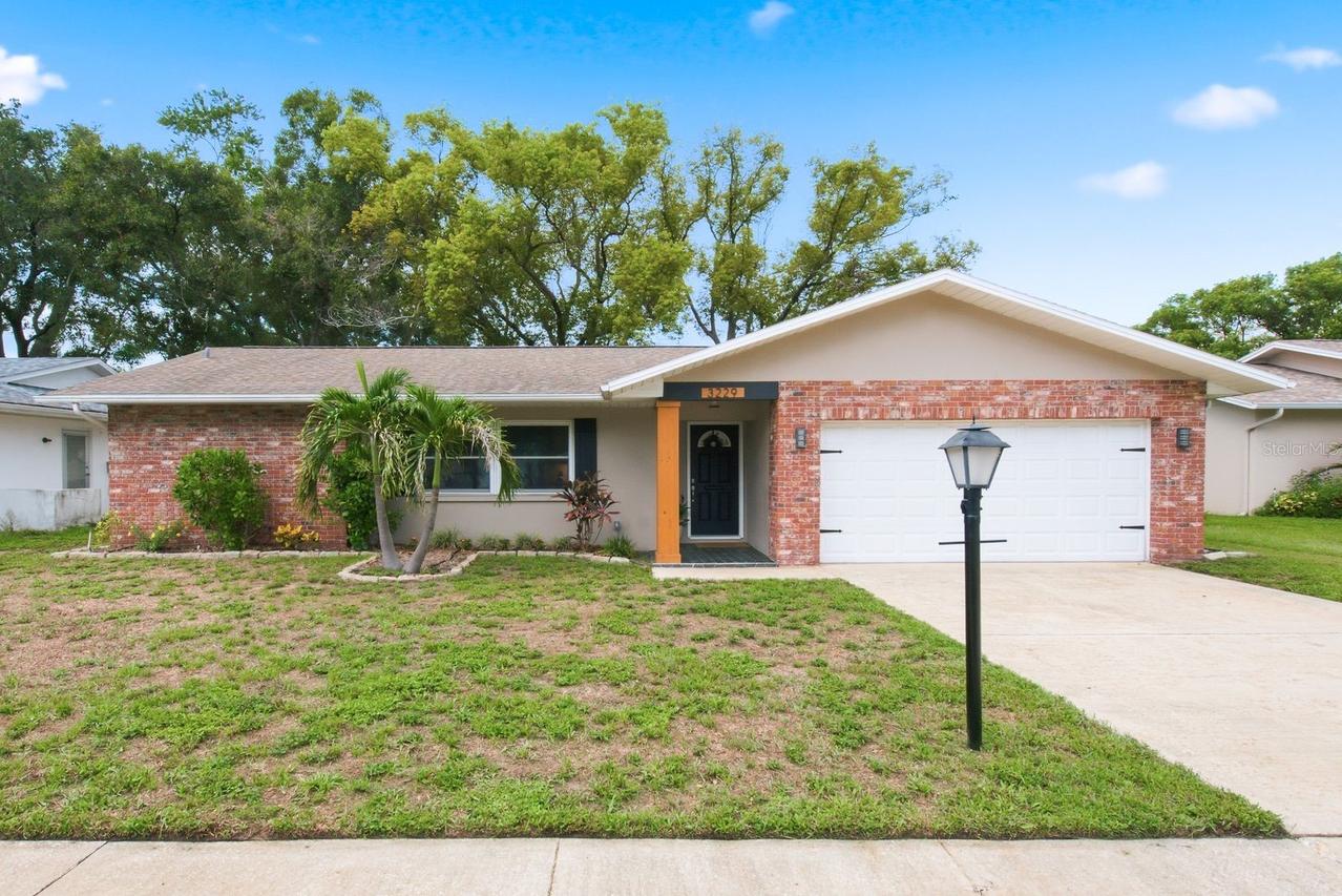 3229 Spanish Moss Ln., Palm Harbor, FL 34684