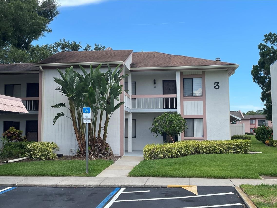 118 Lakeview Way, Oldsmar, FL 34677