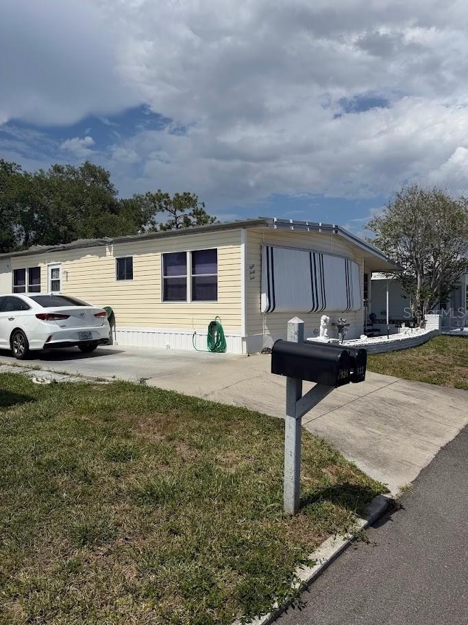 833 Jolanda Cir., Venice, FL 34285