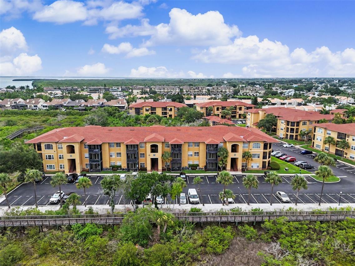 4306 Bayside Village Dr. #301, Tampa, FL 33615