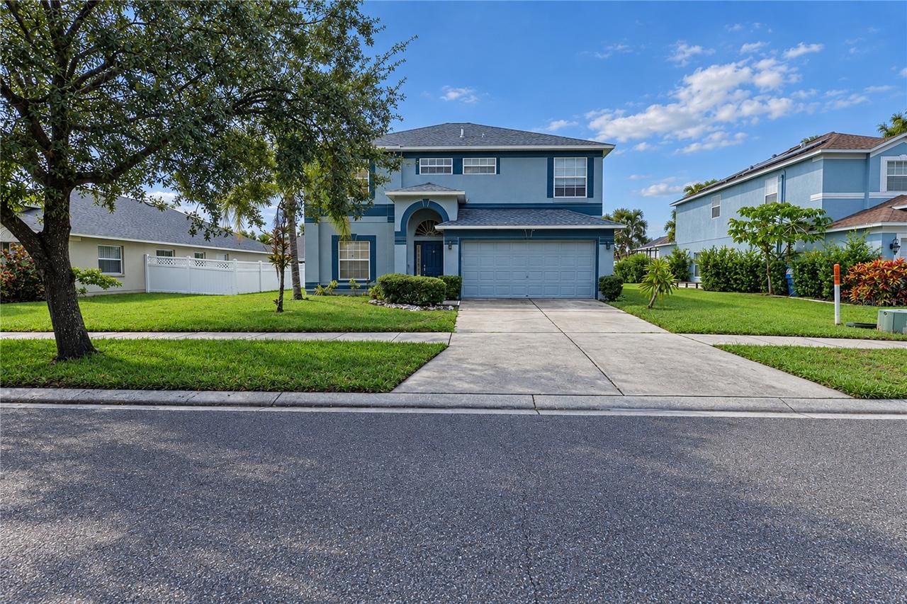 2259 Roanoke Springs Dr., Ruskin, FL 33570