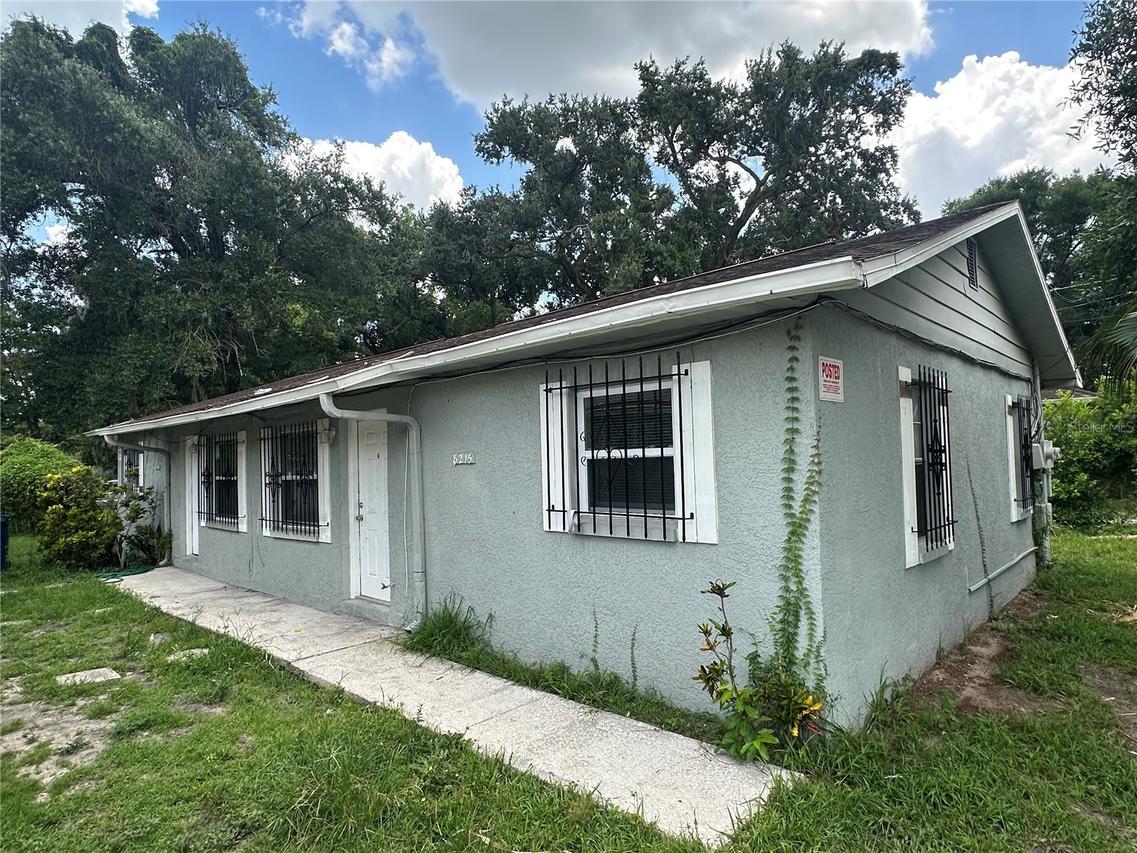 8215 N Klondyke St., Tampa, FL 33604