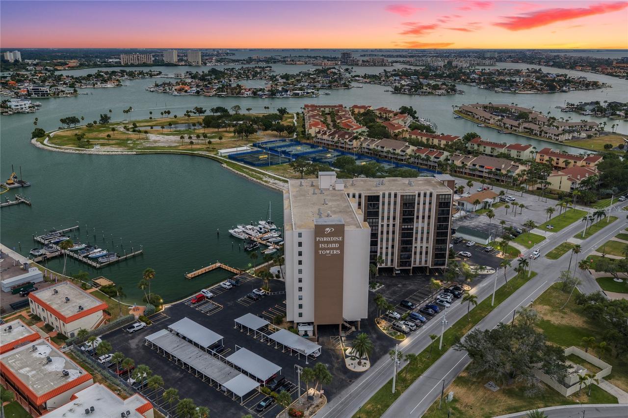 10355 Paradise Blvd. #412, St Petersburg, FL 33706
