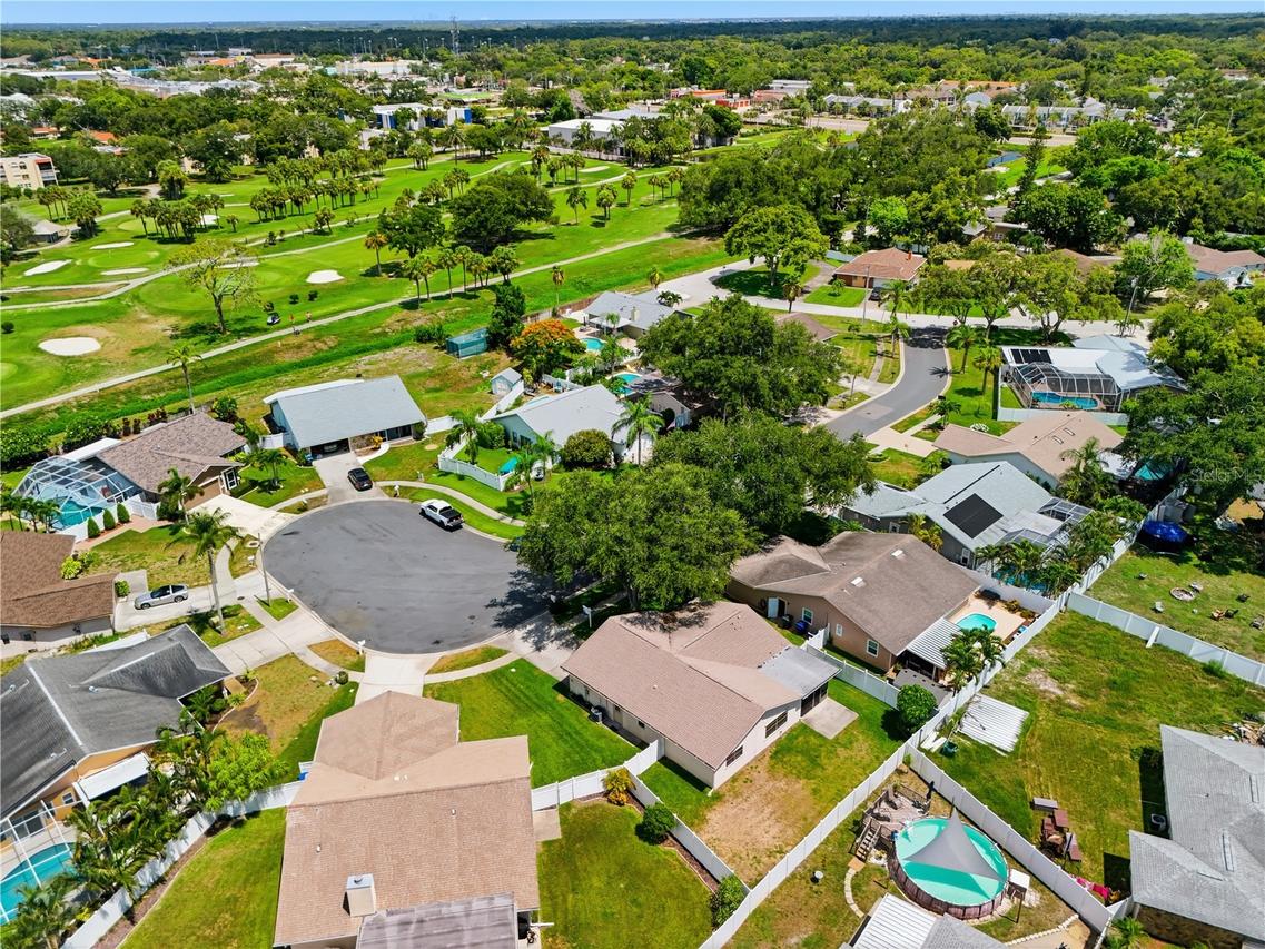 12156 Meadowbrook Ln., Largo, FL 33774