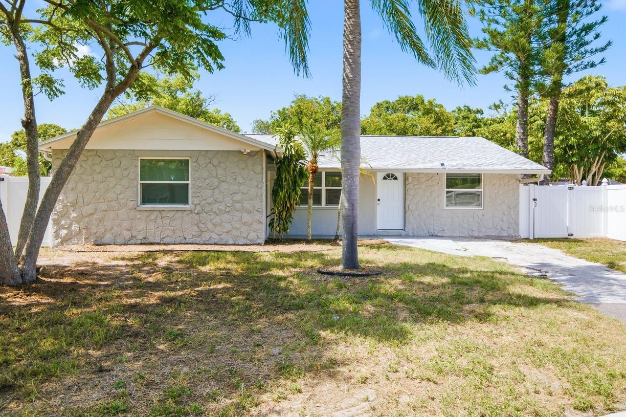 1119 17th Ave., Largo, FL 33778