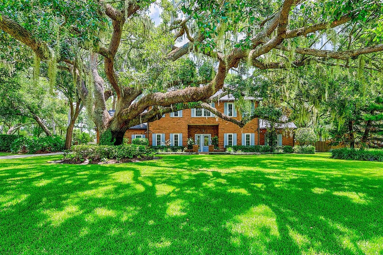 807 Centerbrook Dr., Brandon, FL 33511