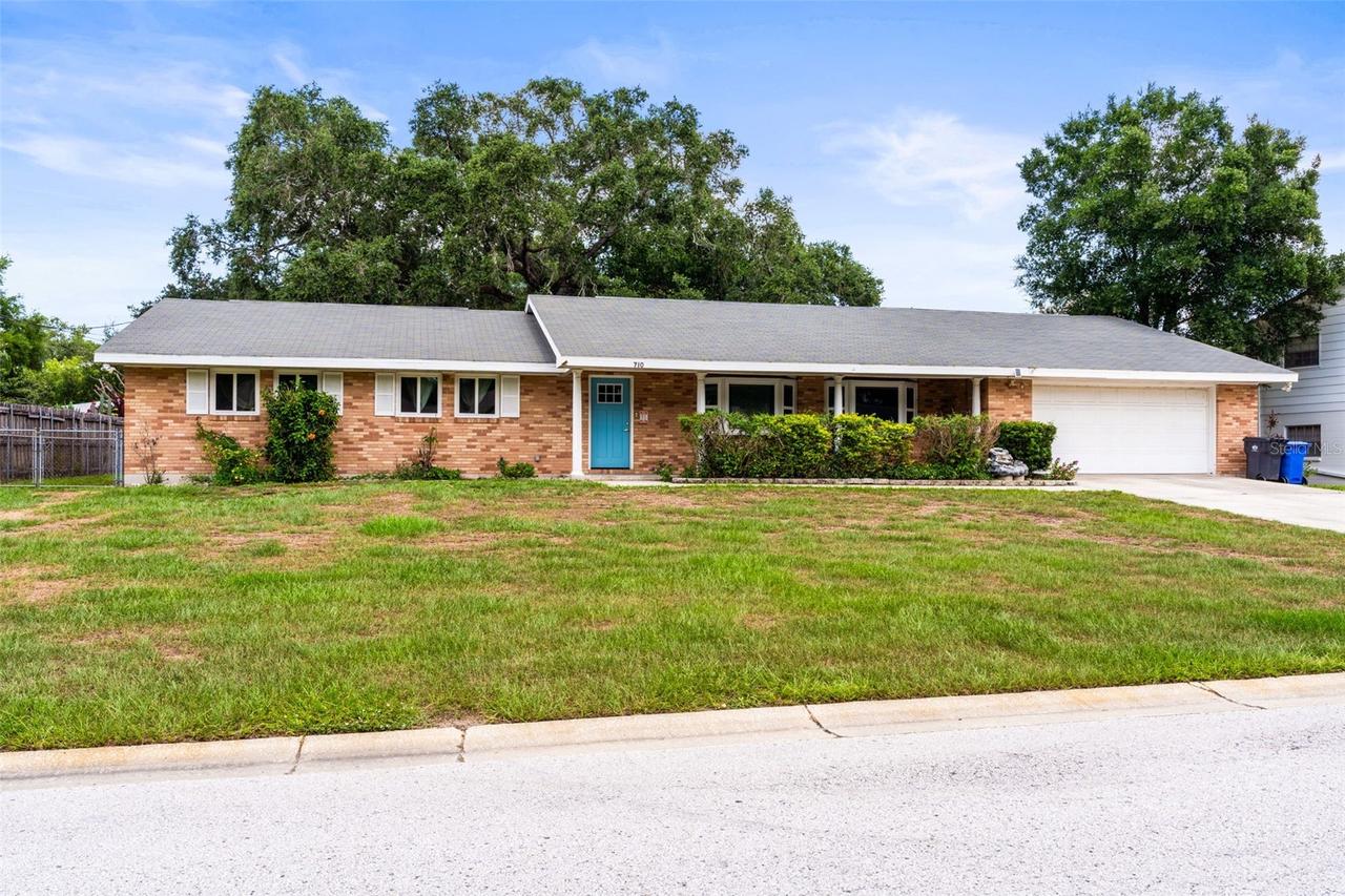 710 Debra Lynne Dr., Brandon, FL 33511