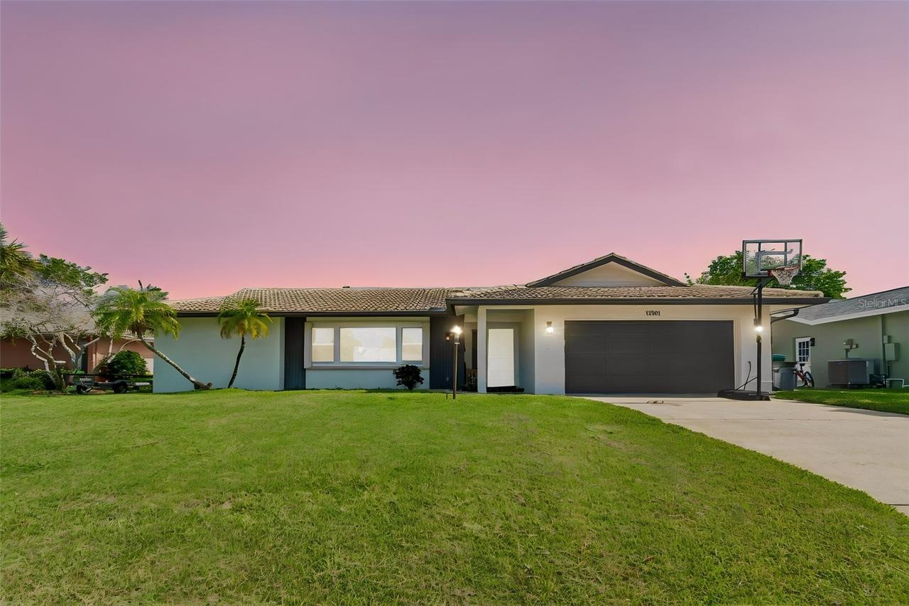 13901 88th Ter., Seminole, FL 33776