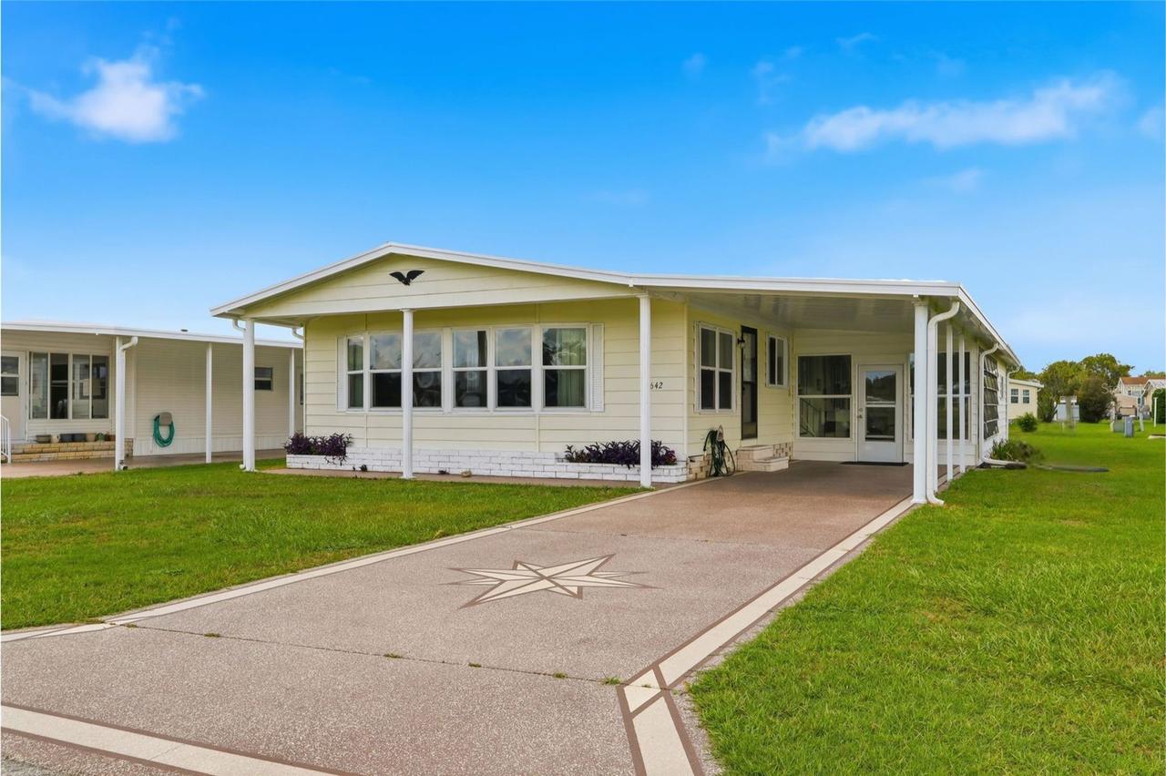 36642 Lakewood Dr., Zephyrhills, FL 33542