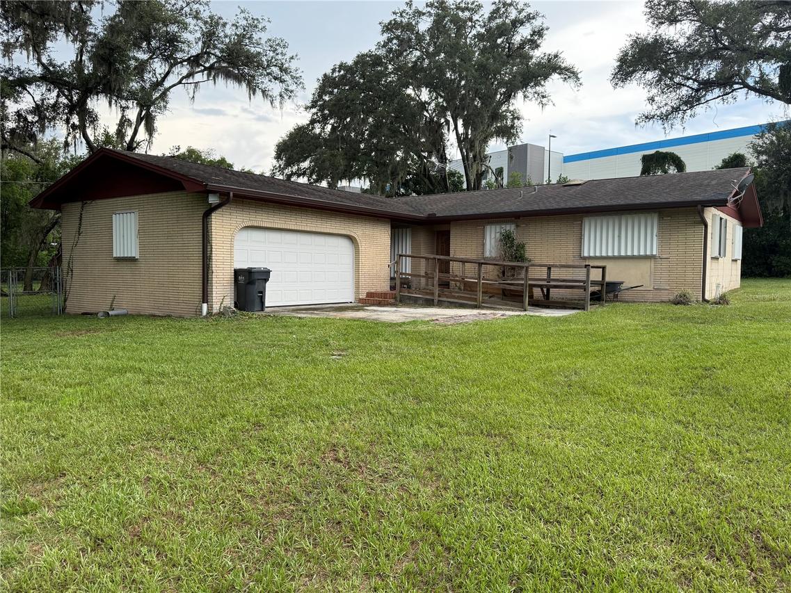 9206 Harney Baptist Church Rd., Tampa, FL 33637