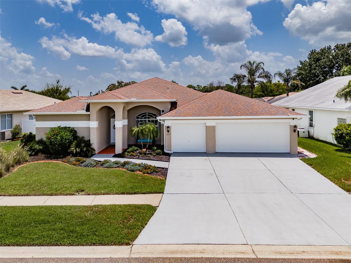 1617 Vistoso Ln., Sun City Center, FL 33573