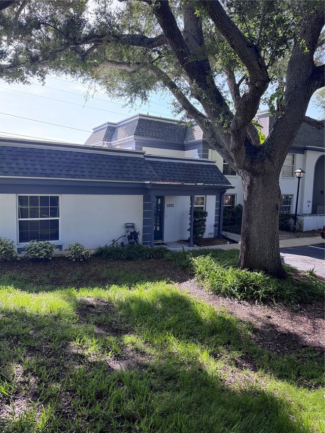 1201 N Mcmullen Booth Rd., Clearwater, FL 33759