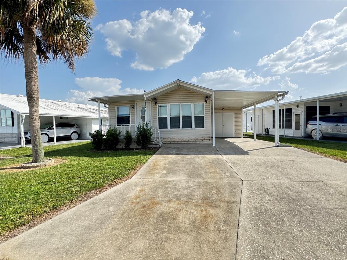 35114 Garber Ln., Zephyrhills, FL 33541