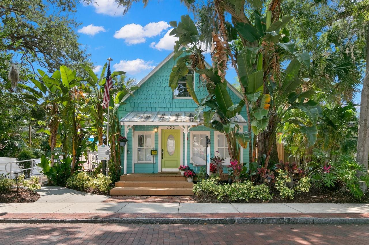 135 4th Ave., Safety Harbor, FL 34695