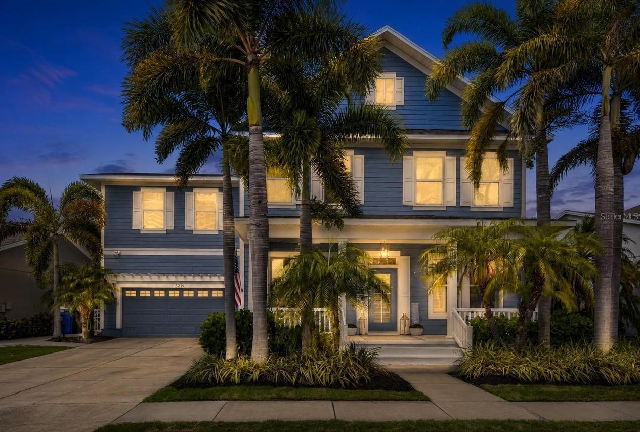 5216 Point Harbor Ln., Apollo Beach, FL 33572