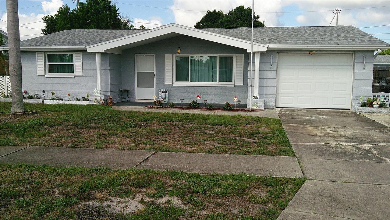 1203 Chancellor Dr., Holiday, FL 34690