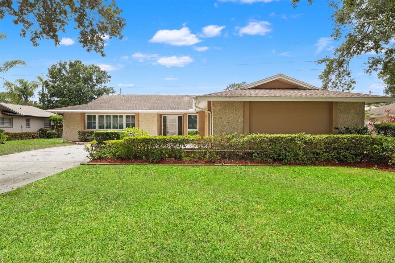 2942 Clubhouse Dr., Clearwater, FL 33761