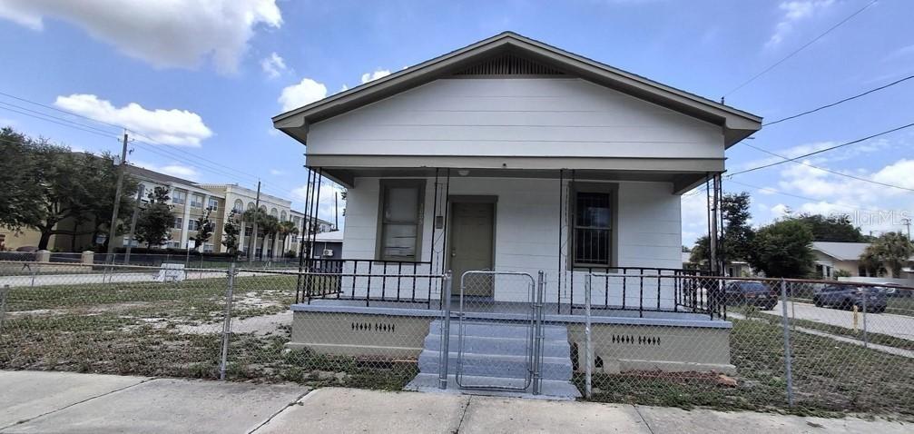 3009 N 13th St., Tampa, FL 33605