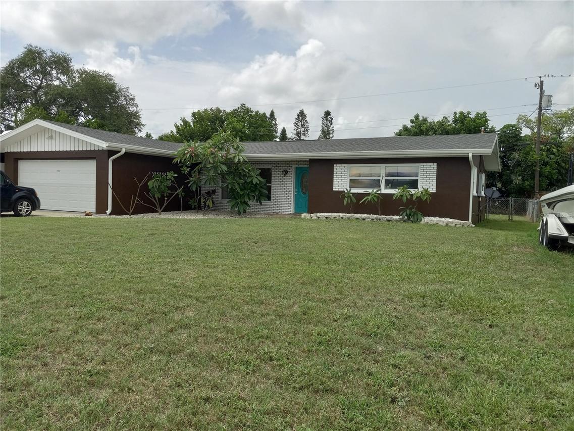 240 Regina Dr., Largo, FL 33770