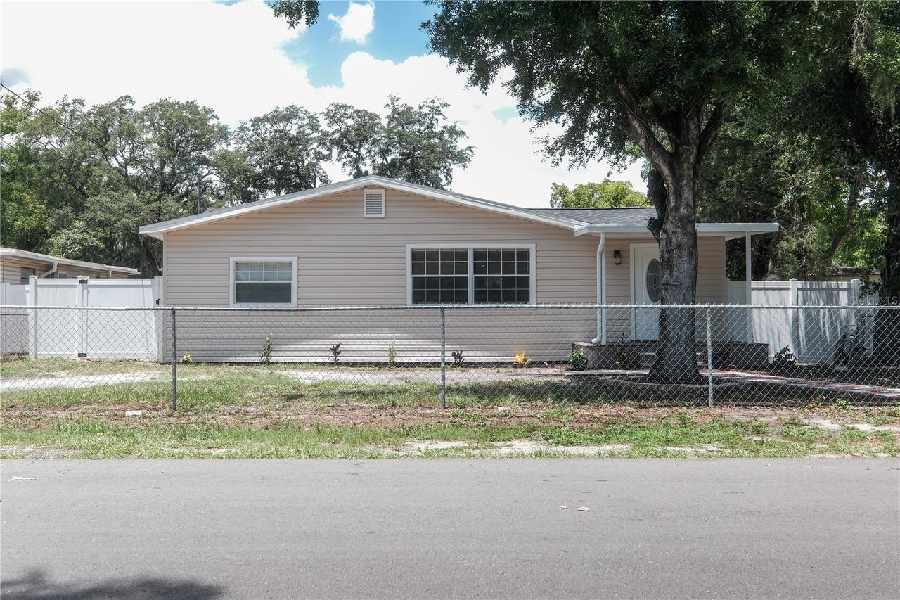 6018 N 49th St., Tampa, FL 33610
