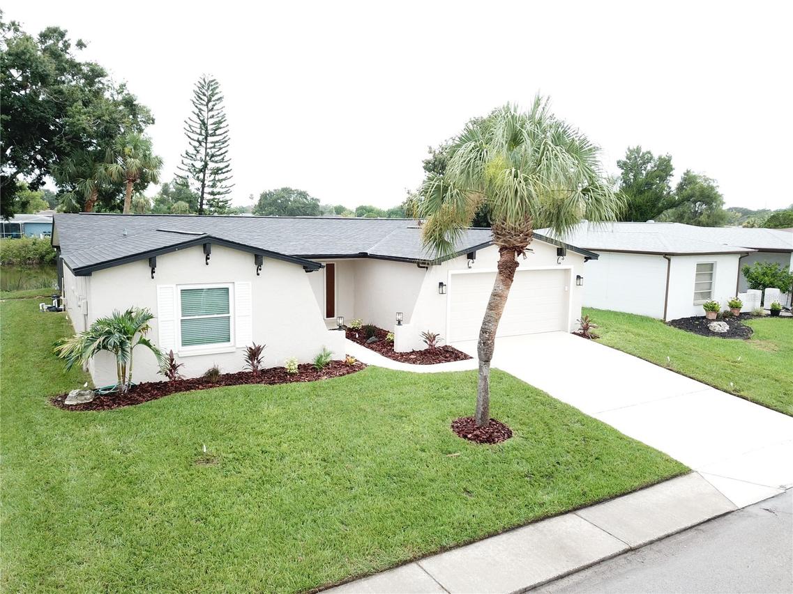 8448 Newton Dr., Port Richey, FL 34668