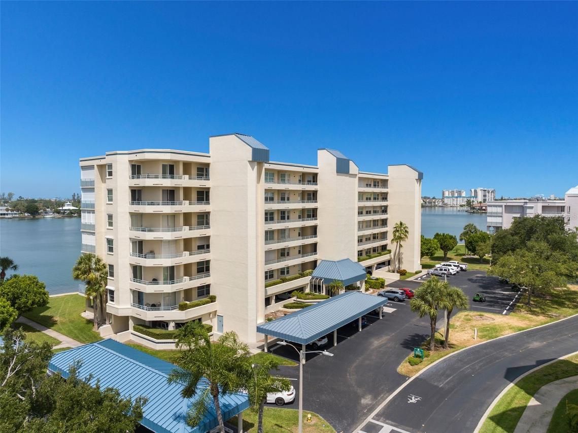 7984 Sailboat Key Blvd. #306, South Pasadena, FL 33707