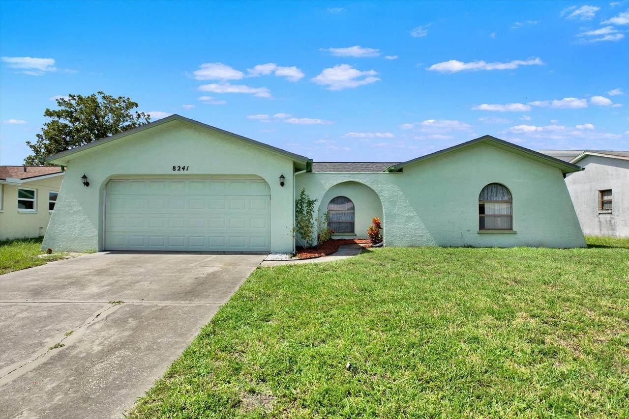 8241 Winthrop Dr., Port Richey, FL 34668