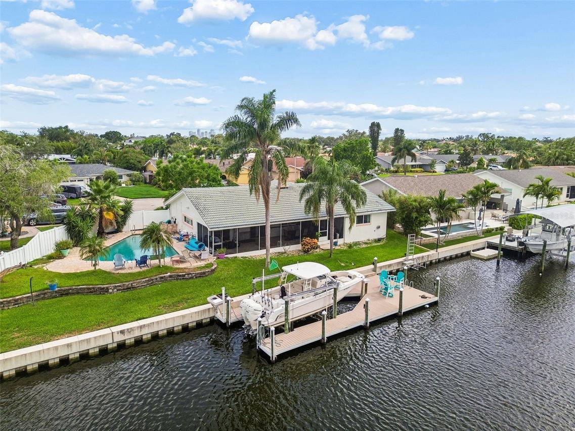 1473 50th Ave., St Petersburg, FL 33703