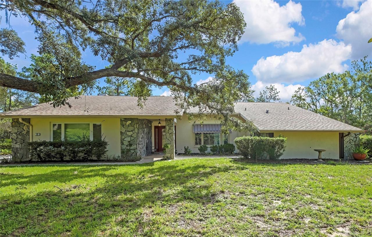 12 Mayflower Ct., Homosassa, FL 34446