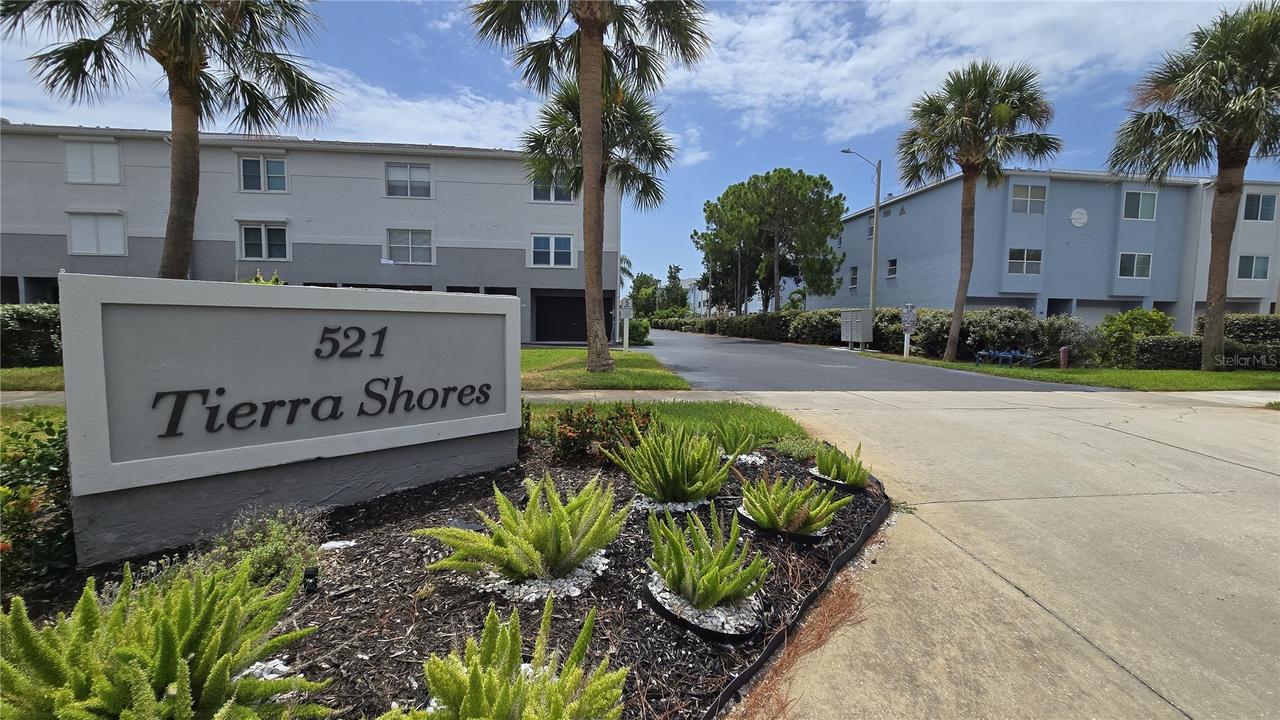 521 Pinellas Bayway #206, Tierra Verde, FL 33715