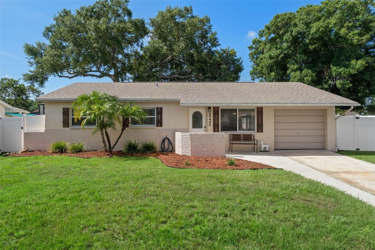 6944 Buhrley Ter., St Petersburg, FL 33709