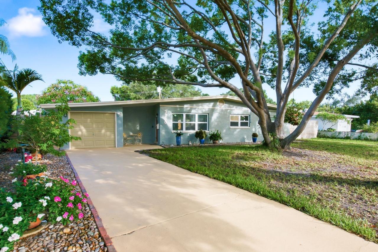 3280 56th Way, St Petersburg, FL 33710