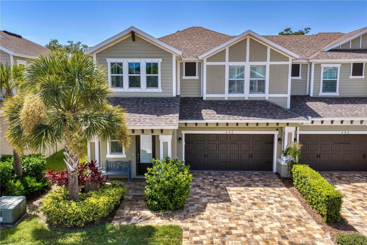 602 Ozona Village Dr., Palm Harbor, FL 34683