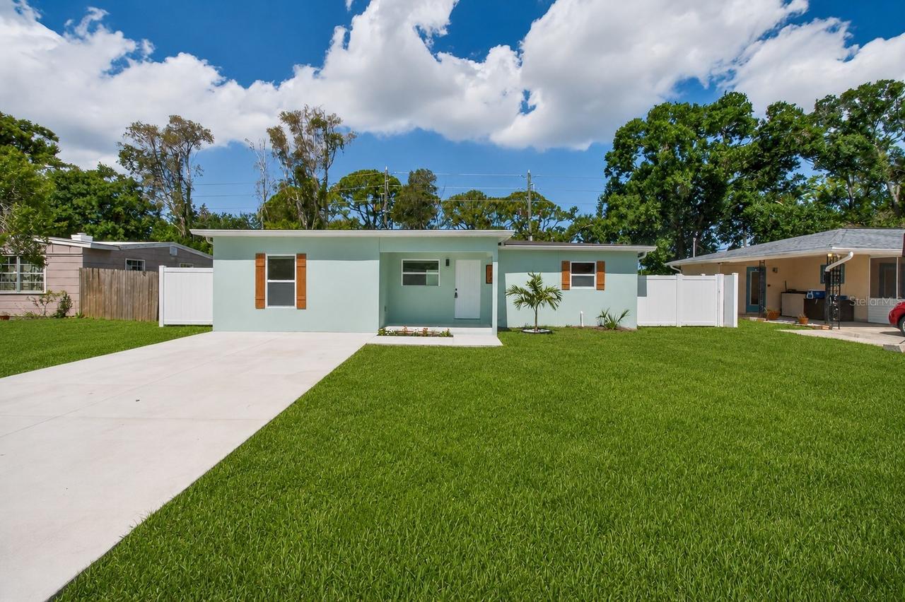 106 Melody Ln., Largo, FL 33771