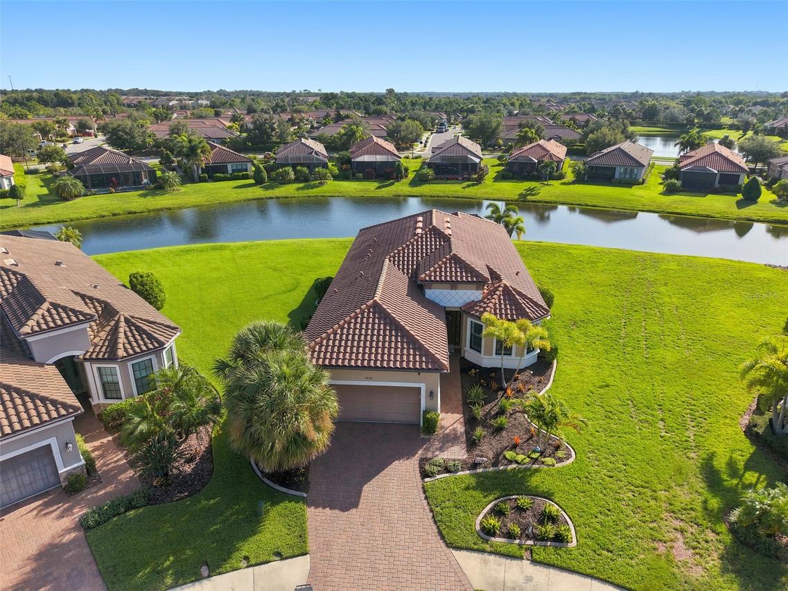 4616 Stickley Ct., Palmetto, FL 34221
