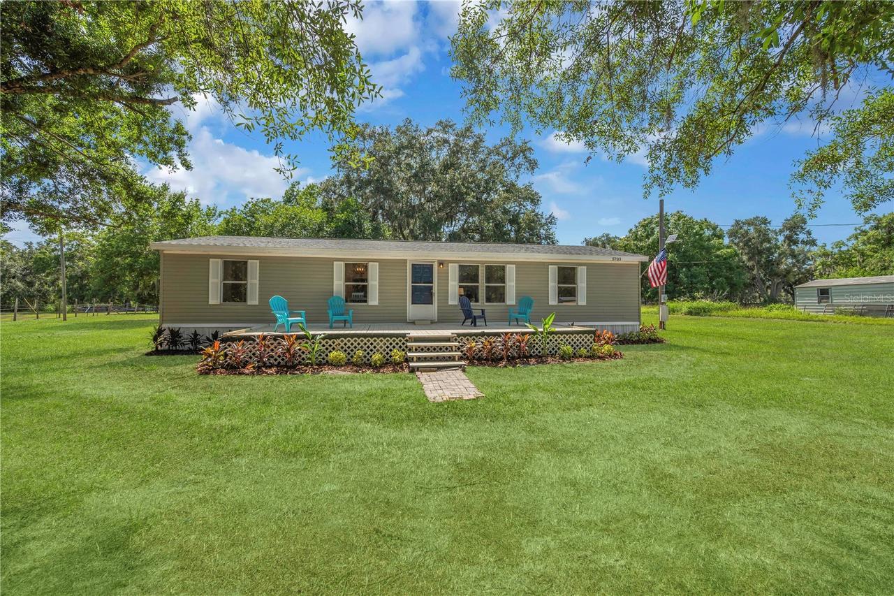 5703 Luckasavage Rd., Plant City, FL 33567