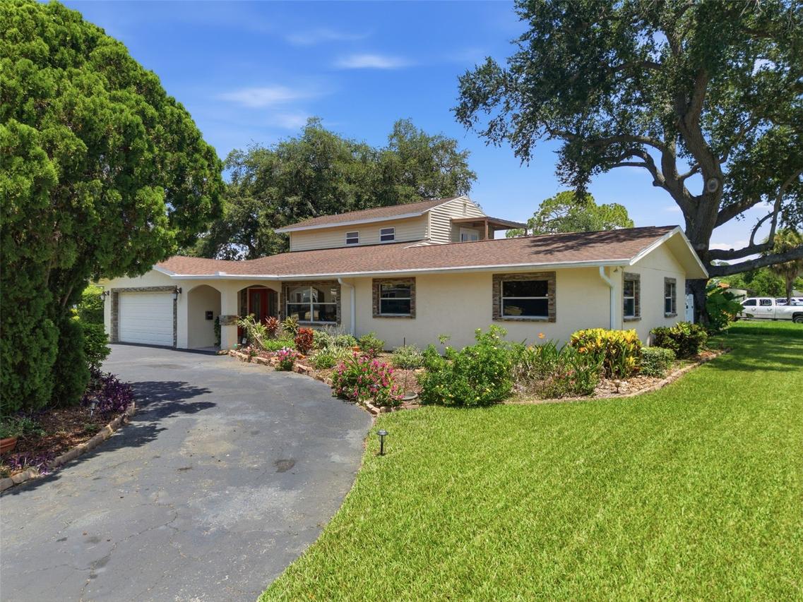 701 58th Ave., St Petersburg, FL 33705